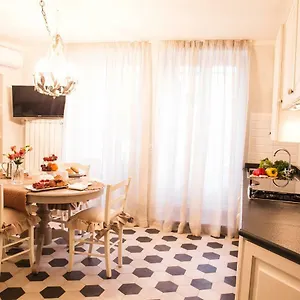 Luxury La Fontana Apartment Lucca