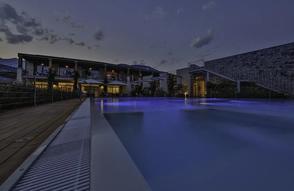 Tullio Hotel Gravedona Italy